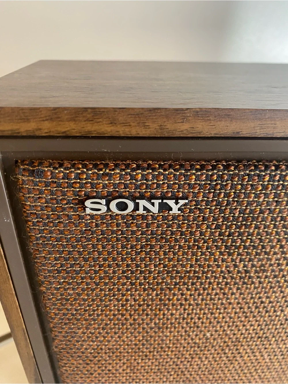 Vintage SONY Tabletop AM FM WB Radio Model ICF-9660W Size 9”x12”